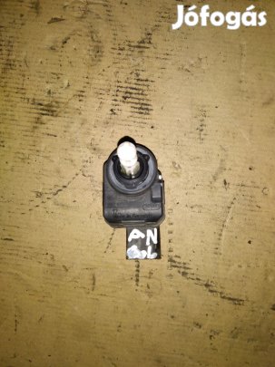 Mercedes ML 400 Bal Elektromos Fényszórómagasság Állító Motor