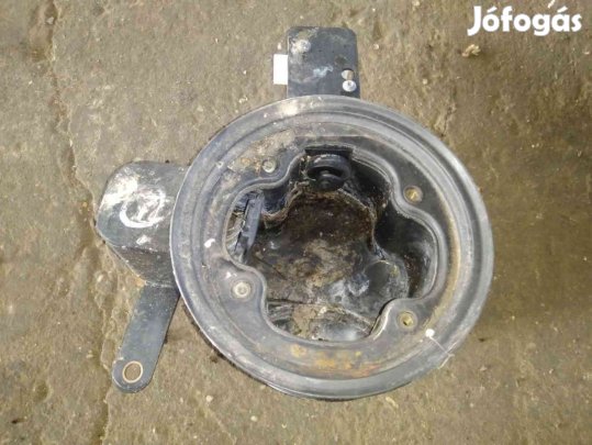 Mercedes ML 400 Üzemanyag Betöltő