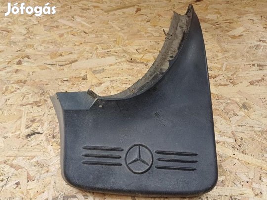 Mercedes ML W163 (1998-2005) Jobb Hátsó Sárvédő Gumi