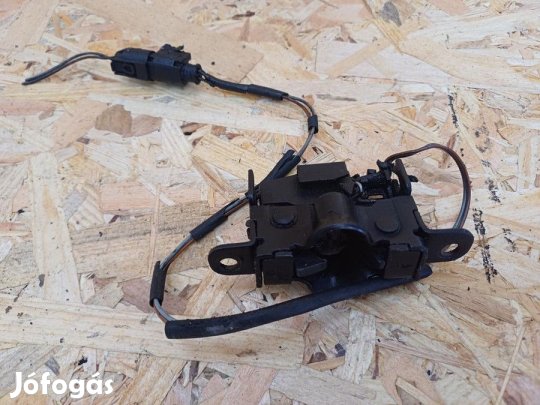 Mercedes ML W163 (1998-2005) Motorháztető Zár