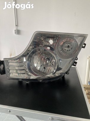 Mercedes MP4 Actros első lámpa