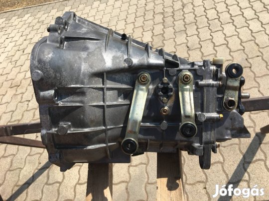 Mercedes Mercedes-Benz W124 W201 gyári váltó 4 sebességes manuális