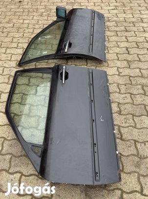 Mercedes Mercedes-Benz W124 első ajtó pár