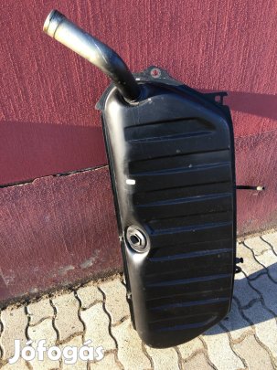 Mercedes Mercedes-Benz W124 gyári alapméretes tank üzemanyag tartály