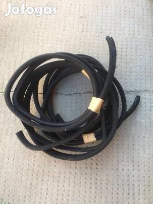 Mercedes Mercedes-Benz W202 gyári fekete plüss ajtószigetelés sedan