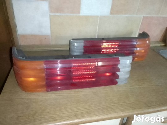 Mercedes R107 C107 hátsó lámpa szett