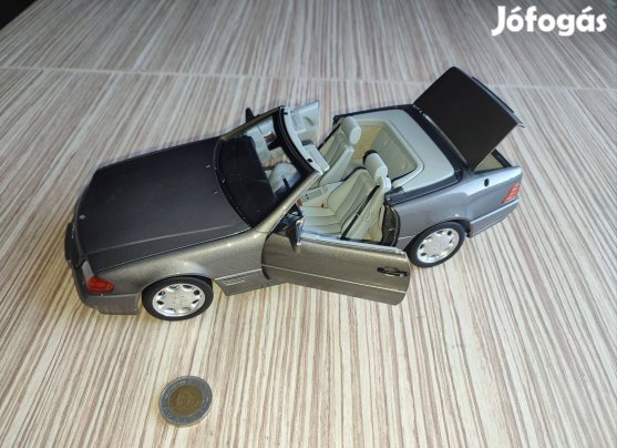 Mercedes R129 SL roadster 1/18 nagy gyűjtői fém modell. Norev