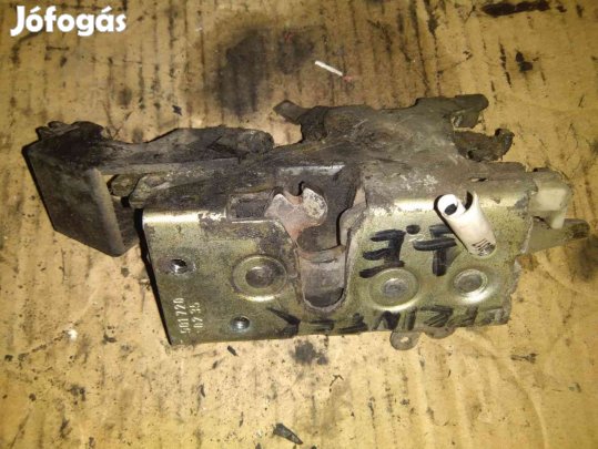 Mercedes Sprinter Jobb Ajtó Zárszerkezet