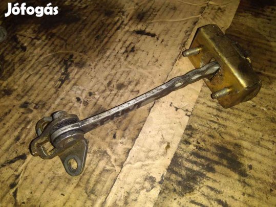 Mercedes Sprinter Jobb Első Ajtó Nyitáshatároló