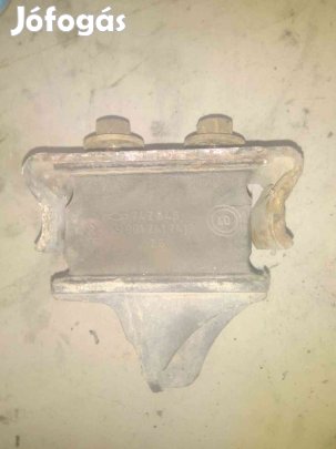 Mercedes Sprinter Motortartó Bak