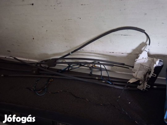 Mercedes Sprinter w906 oldalajtó alkatrészeivel