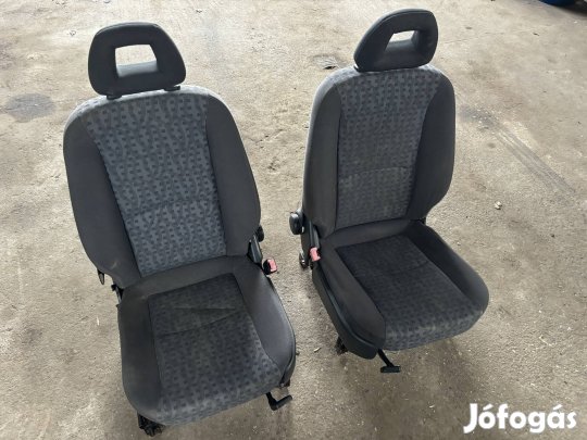 Mercedes Vaneo első ülés belső 