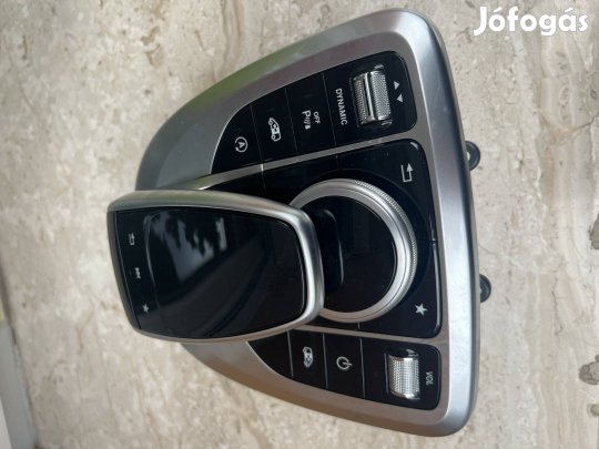 Mercedes Vclass 447 konzol.