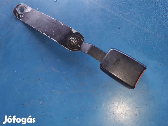 Mercedes Vito Jobb Első Biztonsági Öv Csatlakozó