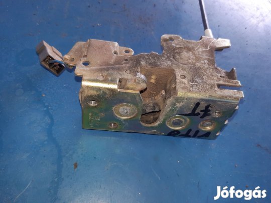 Mercedes Vito Jobb Tolóajtó Zárszerkezet