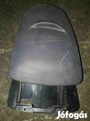 Mercedes Vito Tároló Rekesz