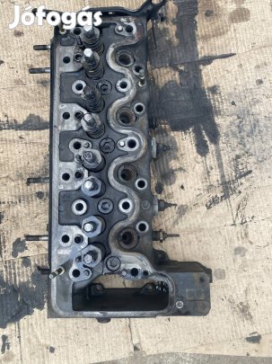 Mercedes W123 W115 Om615 200D hengerfej