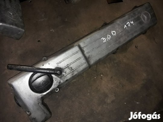 Mercedes W124 Szelepfedél