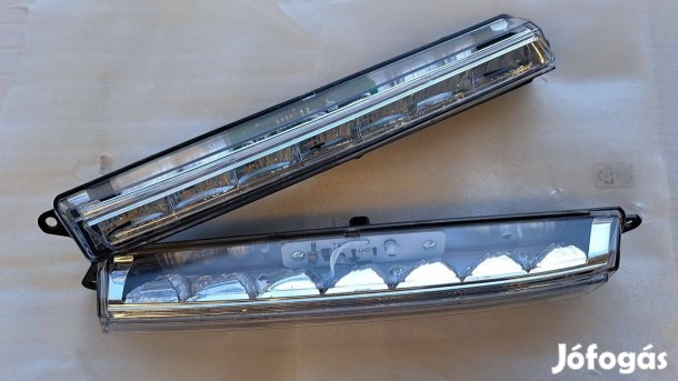 Mercedes W166 X164 GL nappali menetfény jobb bal Új