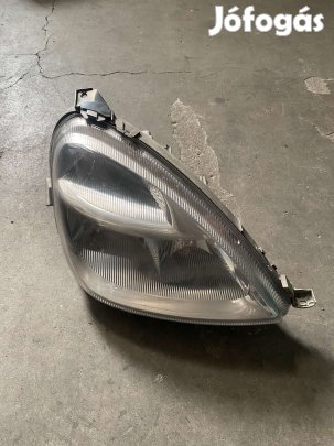 Mercedes W168 jobb fényszóró A1688201861 eladó