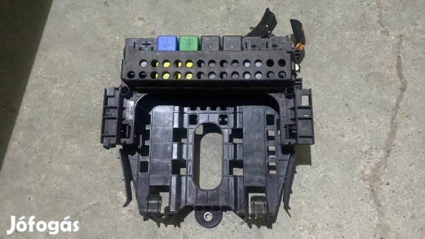 Mercedes W169 biztosítéktábla A1695450001 eladó