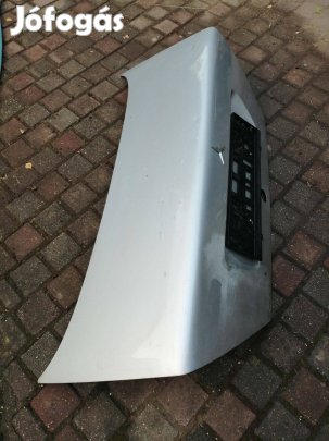 Mercedes W202 csomagtér tető