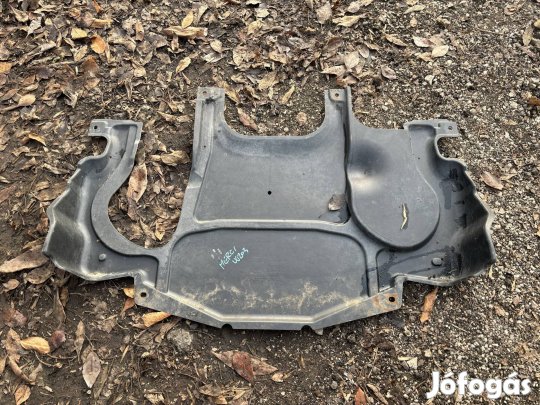 Mercedes W203 alsó motorvédő burkolat 