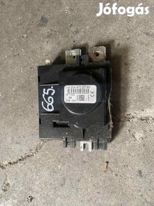 Mercedes W204 antennaerősítő A2048702789 eladó