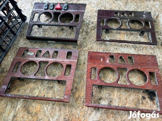 Mercedes W210 közép keret