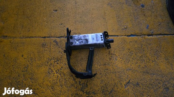 Mercedes W211 jobb kereszttartó nyúlvány A2116201495 eladó