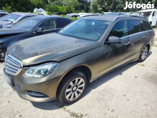 Mercedes W212 E200 CDI Alkatrészek Bontott Alkatrész