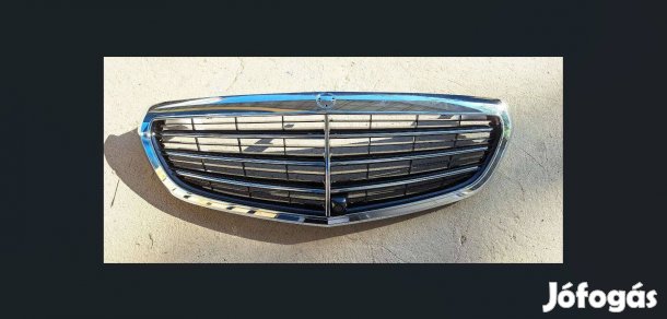 Mercedes W212 facelift kamerás Új díszrács 2013 -