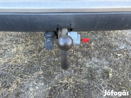 Mercedes W251 vonóhorog 