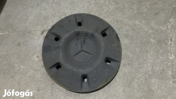 Mercedes W906 DÍSZTÁRCSA A9064010025 eladó
