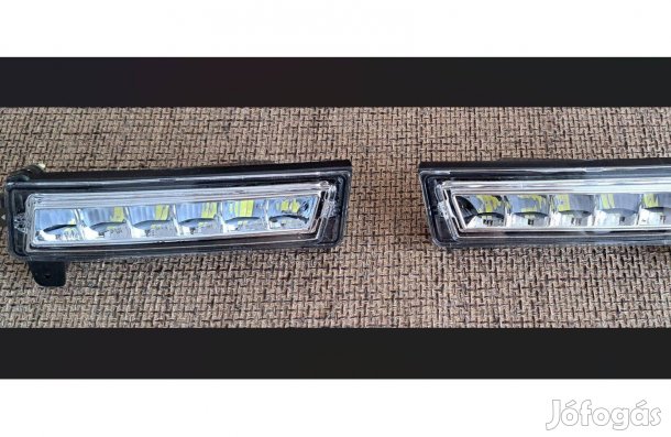 Mercedes X204 GLK W164 ML X164 GL nappali menetfény jobb bal