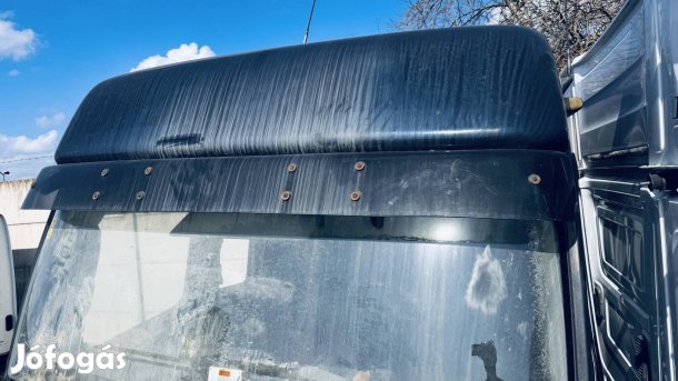 Mercedes atego napellenző