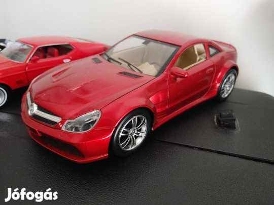 Mercedes benz SL65 AMG modell 25 cm lendkerekes