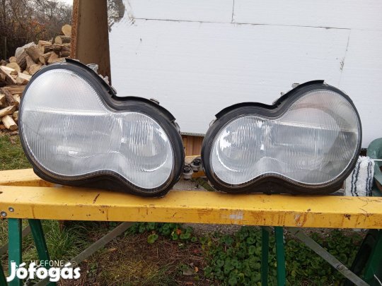 Mercedes c-osztályos lámpa