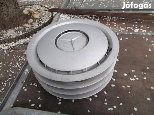 Mercedes dísztárcsa 190 124 Gyári cikkszámos