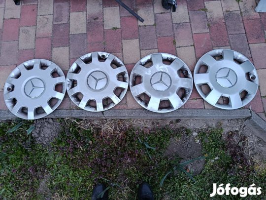 Mercedes dísztárcsa garnitúra 16"