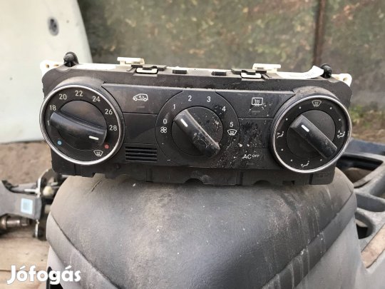 Mercedes e169 fütéskapcsoló