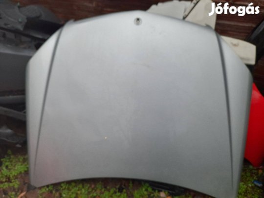 Mercedes gépháztető C-osztály