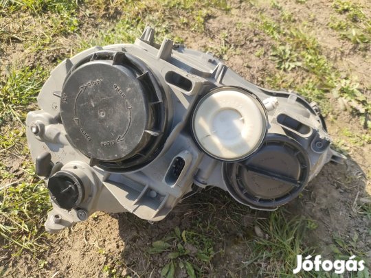 Mercedes jobb elsö lámpa 