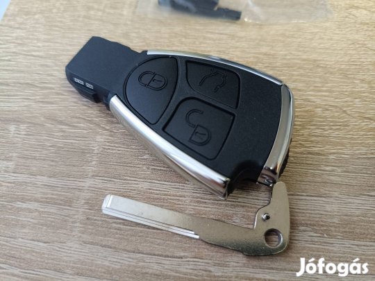 Mercedes króm betétes kulcsház *Új*