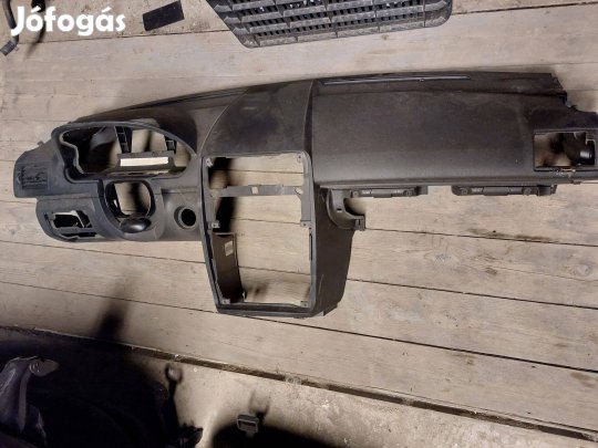 Mercedes w169 műszerfal párna