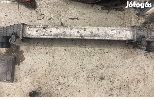 Mercedes w211 E320 intercooler 211 500 39 02 posta megoldható