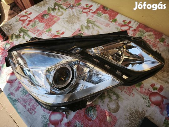 Mercedes w212  első lámpa 