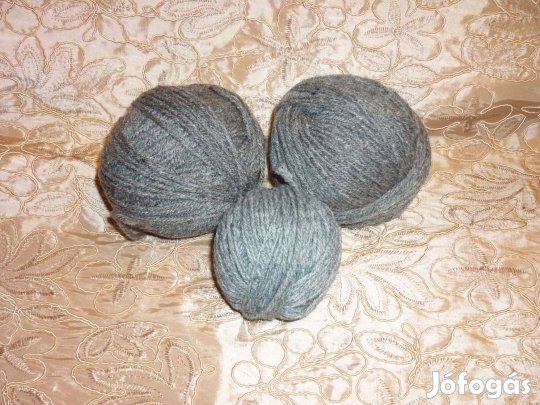 Méregzöld maradék fonal 320 g