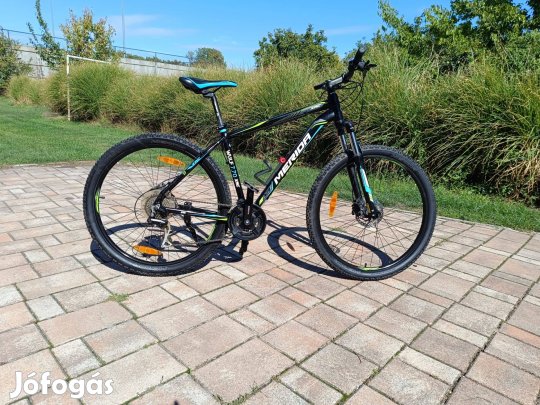 Merida hidraulikus tárcsafékes férfi aluvázas 27,5"-os kerékpár bicikl