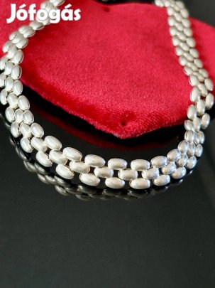 Mesés ezüst nyaklánc-nyakék